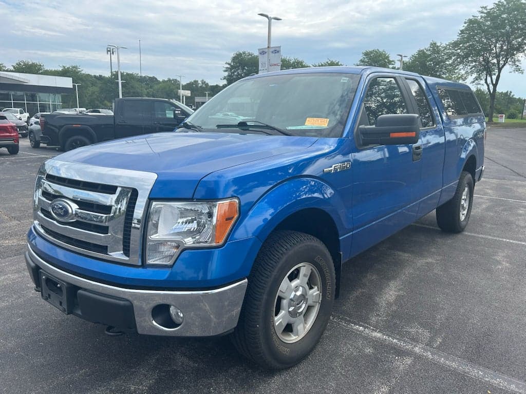 2010 Ford F-150 XLT — photo 1 of 10