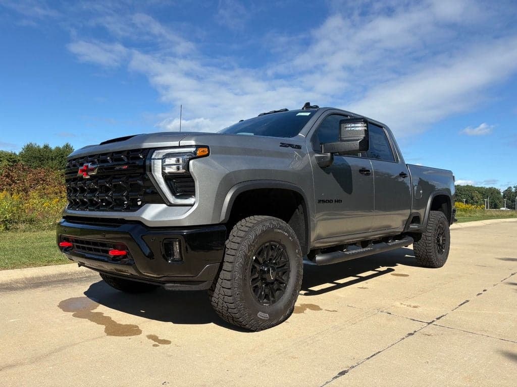 2026 Chevrolet Silverado 2500HD ZR2 — photo 1 of 24