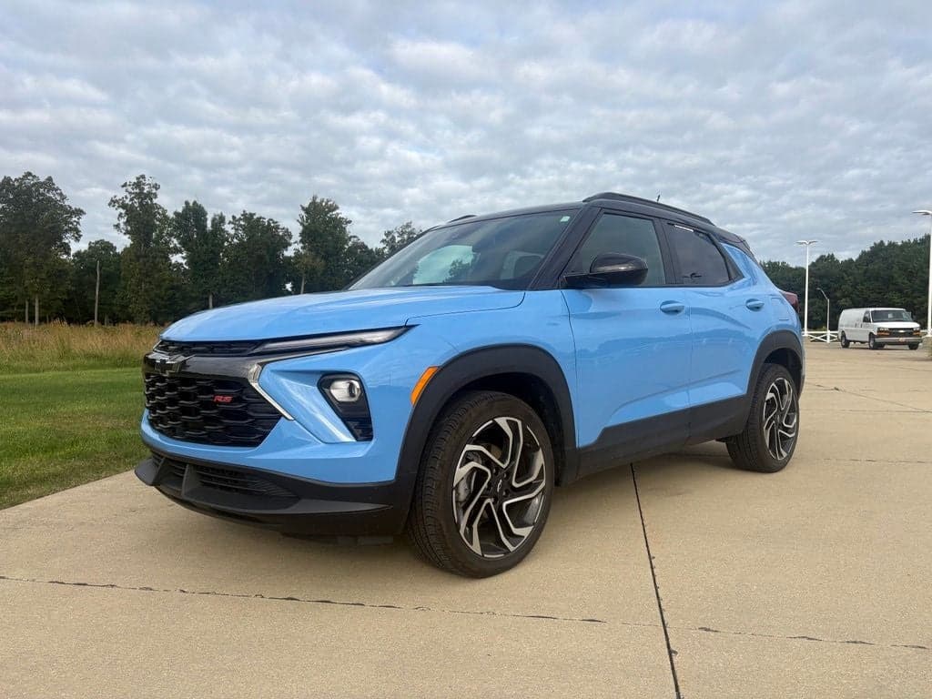2024 Chevrolet Trailblazer RS — photo 1 of 26