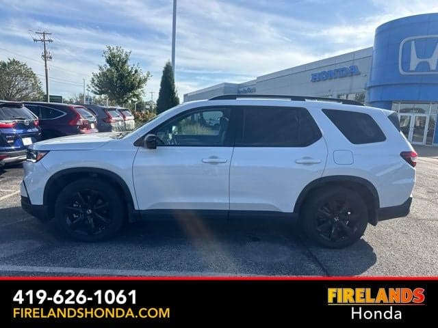 2025 Honda Pilot Black Edition — photo 1 of 42