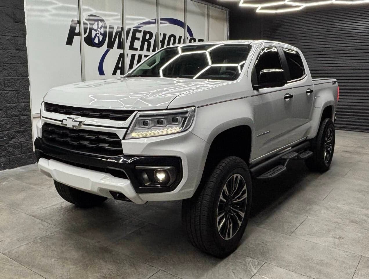 2022 Chevrolet Colorado Base — photo 1 of 54