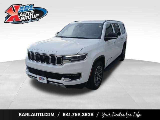 2023 Jeep Wagoneer L Series II — photo 1 of 14