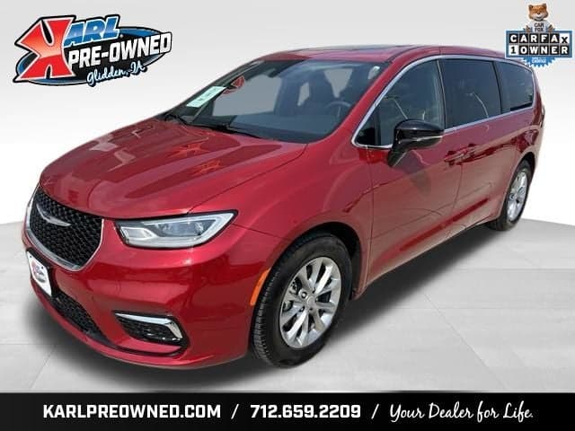 2026 Chrysler Pacifica Limited — photo 1 of 43