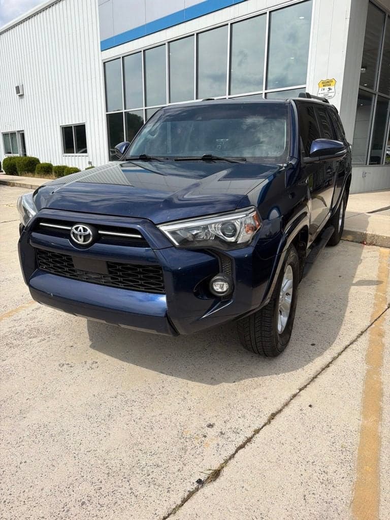 2021 Toyota 4Runner SR5 Premium — photo 1 of 8