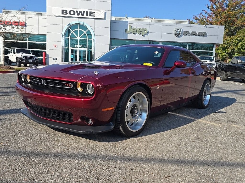 2018 Dodge Challenger R/T Scat Pack — photo 1 of 5