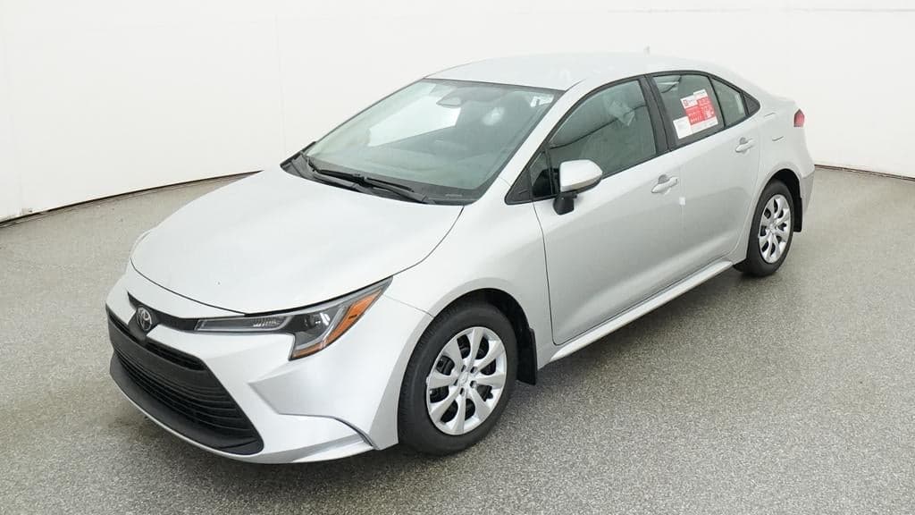 2026 Toyota Corolla LE — photo 1 of 33