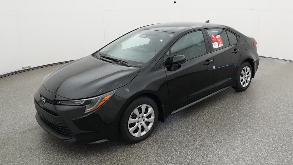 2027 Toyota Corolla LE — photo 1 of 33