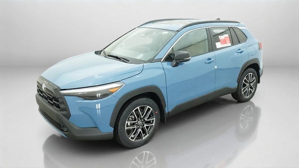 2026 Toyota Corolla Cross XLE — photo 1 of 33