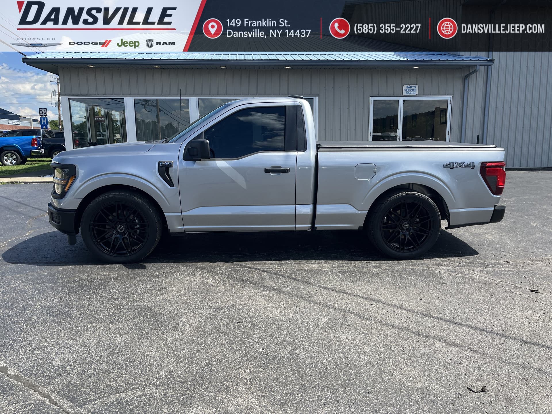 2025 Ford F-150 XL — photo 1 of 18