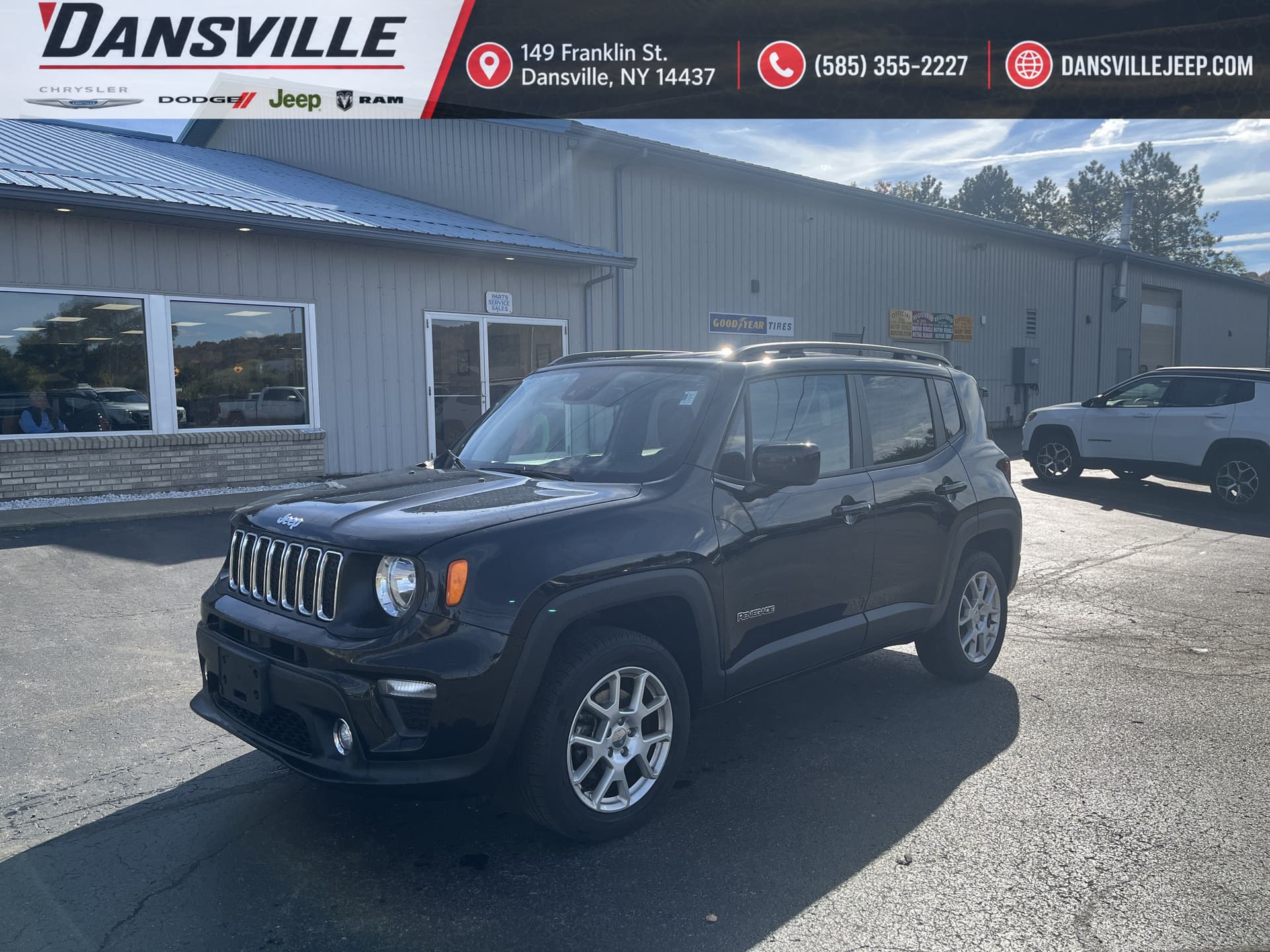 2021 Jeep Renegade Latitude — photo 1 of 5