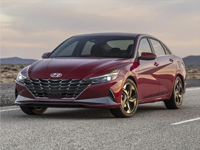 2023 Hyundai Elantra SEL — photo 1 of 2
