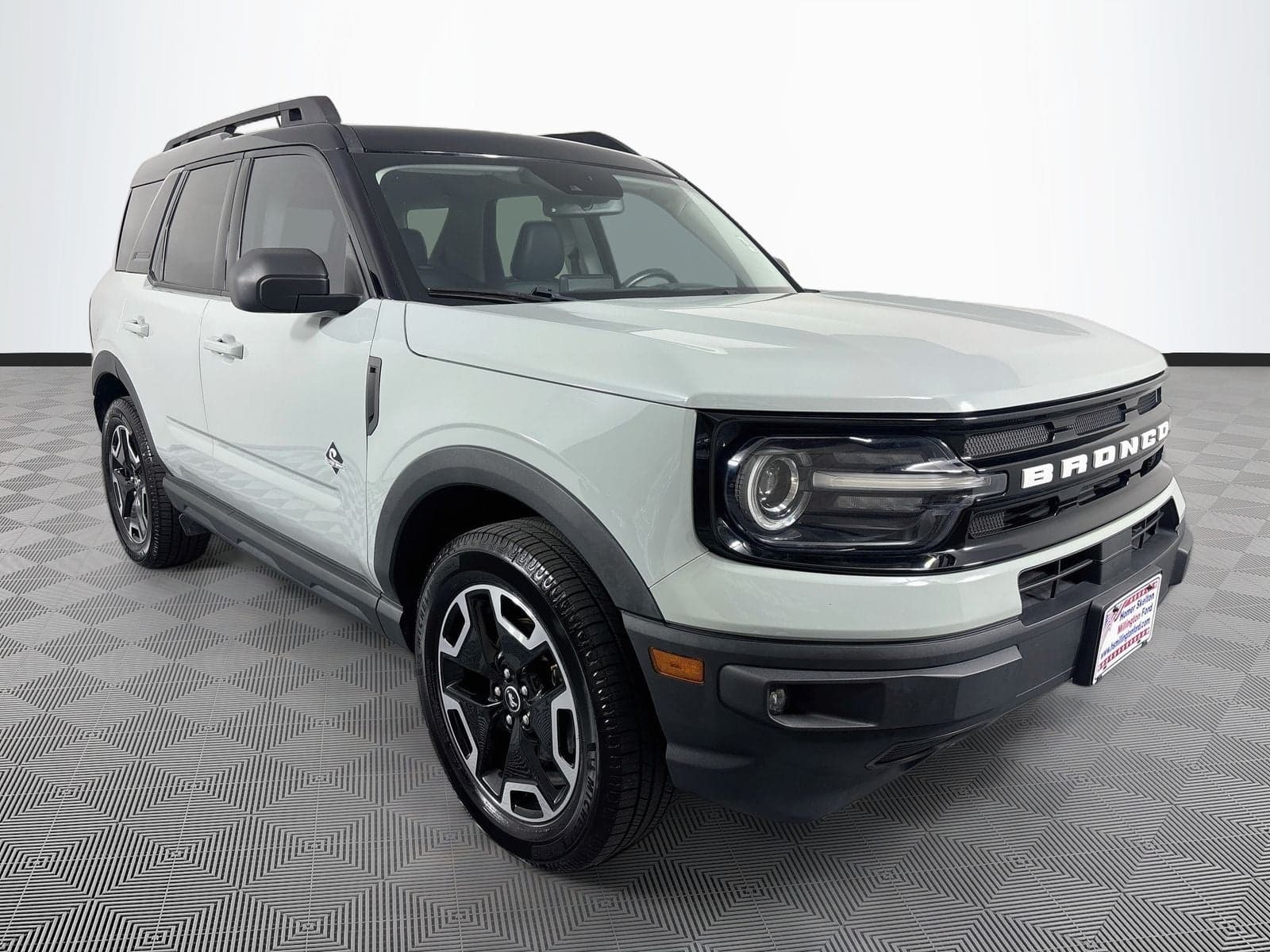 2022 Ford Bronco Sport Outer Banks — photo 1 of 47