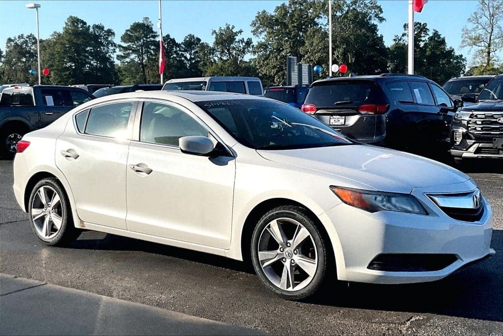 2014 Acura ILX Base — photo 1 of 5