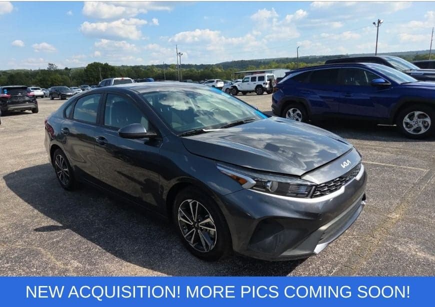 2024 Kia Forte LXS — photo 1 of 20