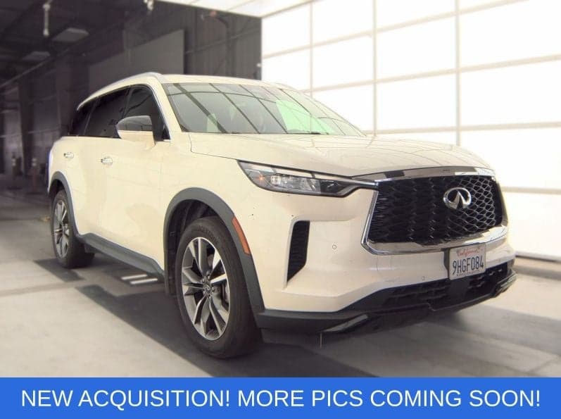 2023 INFINITI QX60 LUXE — photo 1 of 18
