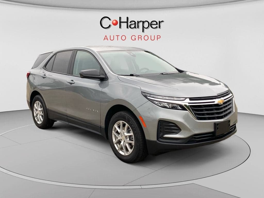 2023 Chevrolet Equinox LS — photo 1 of 53