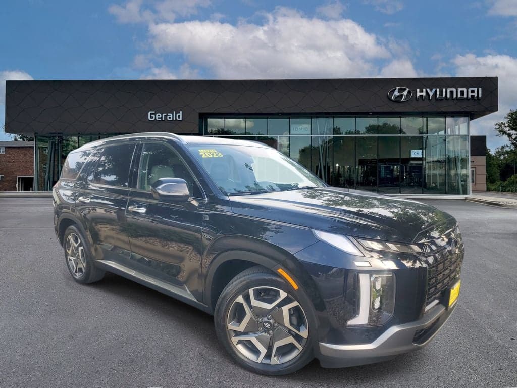 2023 Hyundai Palisade Limited — photo 1 of 46