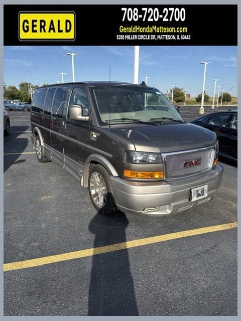 2019 GMC Savana Cargo Van Base — photo 1 of 5