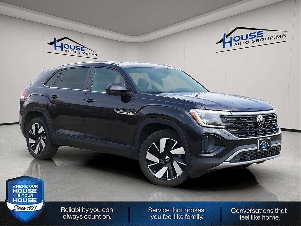 2025 Volkswagen Atlas Cross Sport SE 4Motion — photo 1 of 45