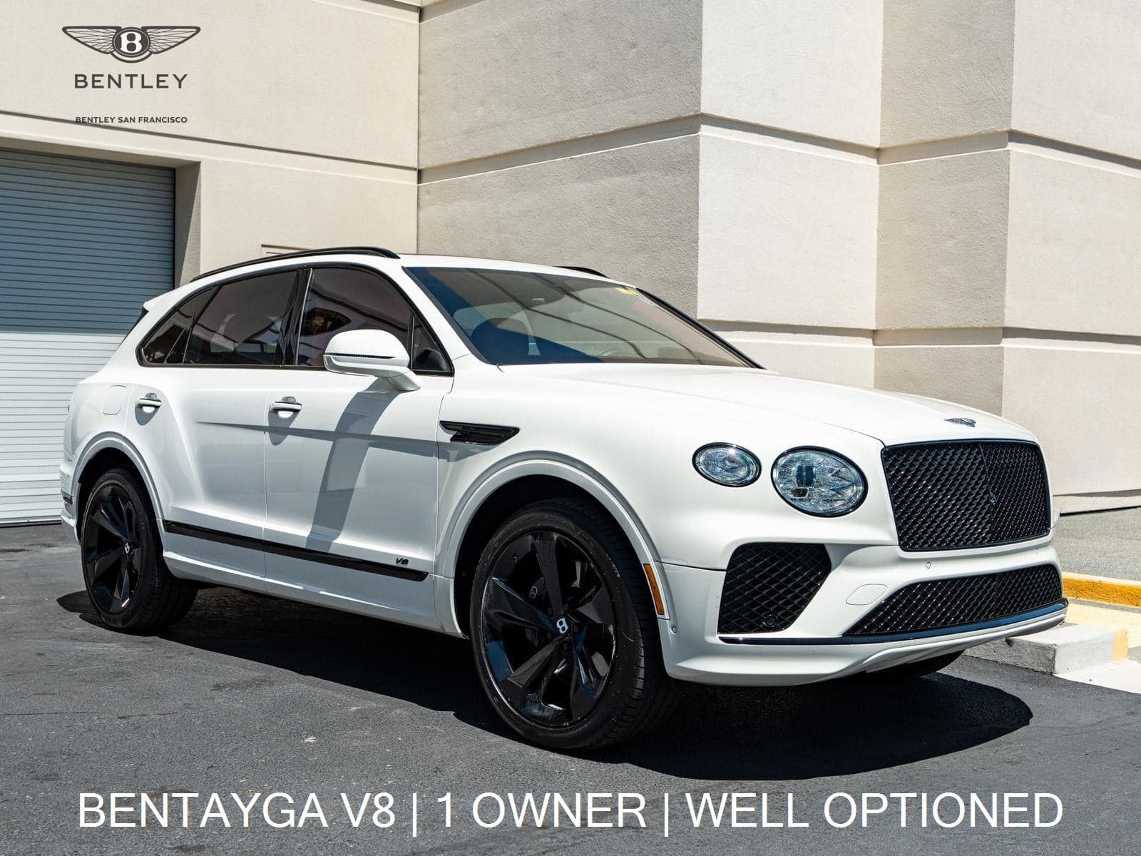 2022 Bentley Bentayga V8 — photo 1 of 34