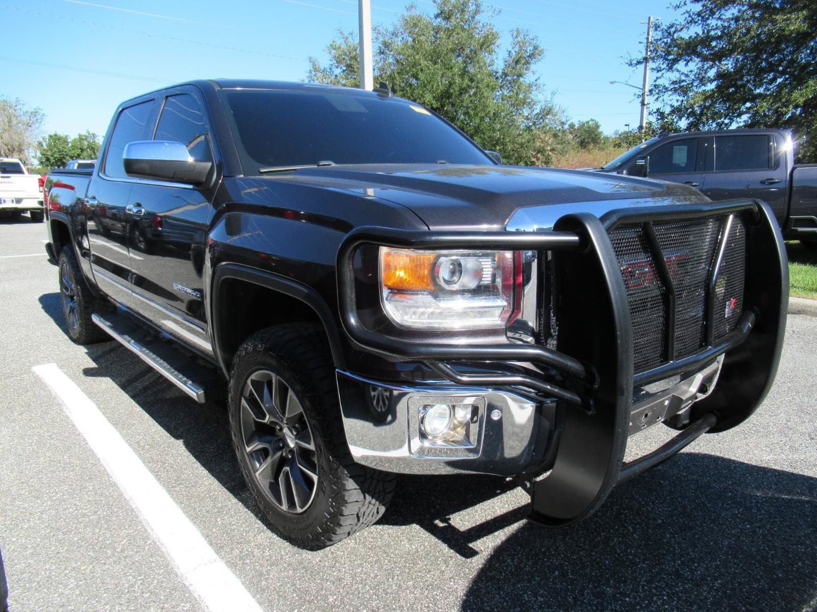 2015 GMC Sierra 1500 SLT — photo 1 of 3