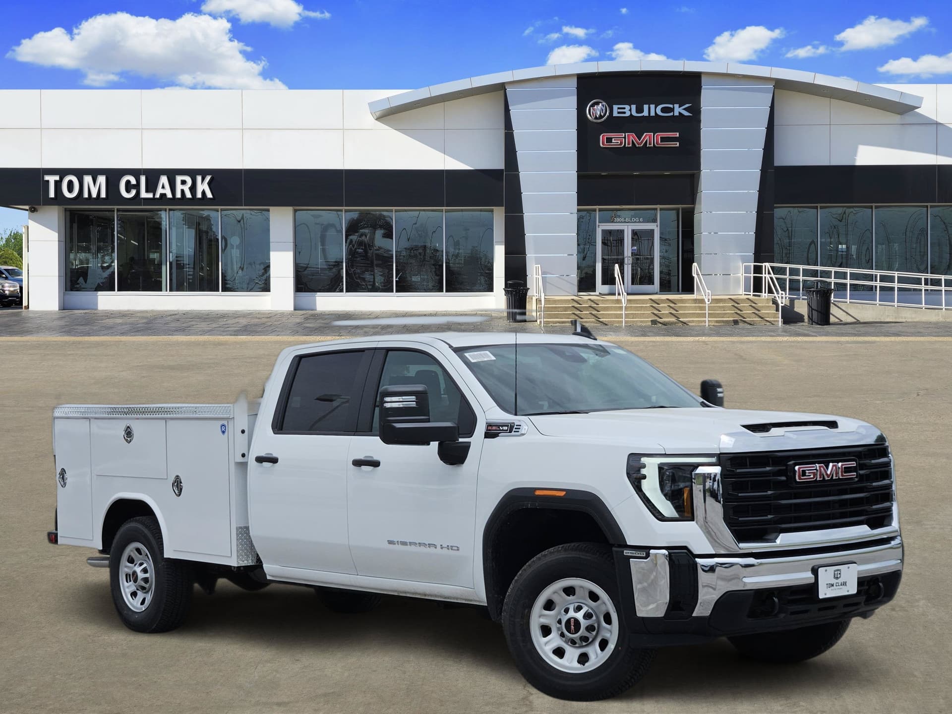 2026 GMC Sierra 2500HD Pro — photo 1 of 23
