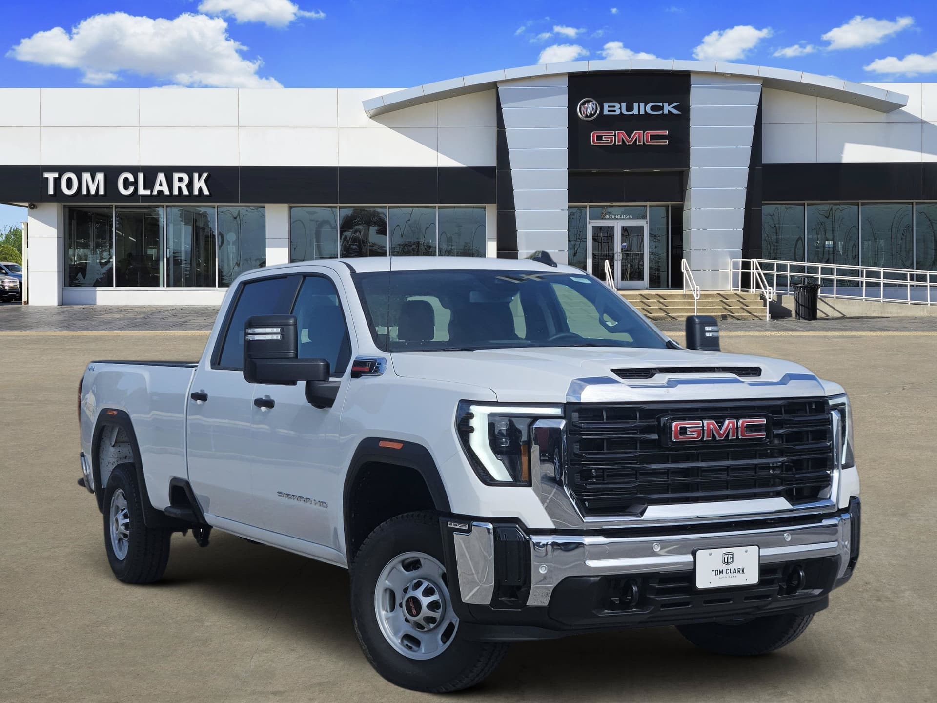 2026 GMC Sierra 2500HD Pro — photo 1 of 21