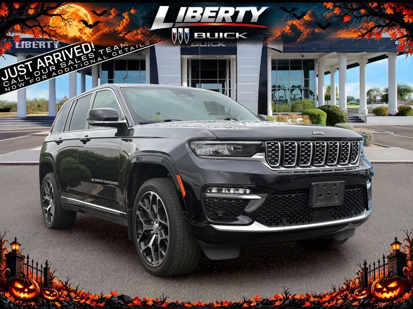 2022 Jeep Grand Cherokee Summit Reserve — photo 1 of 5