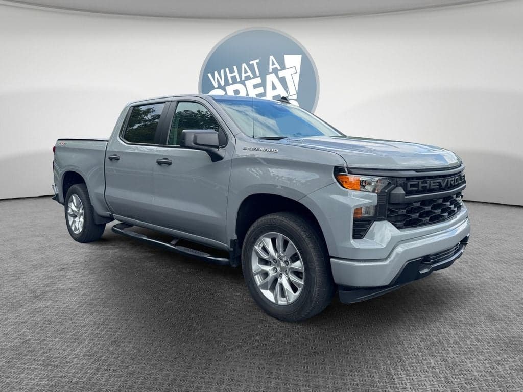 2024 Chevrolet Silverado 1500 Custom — photo 1 of 29