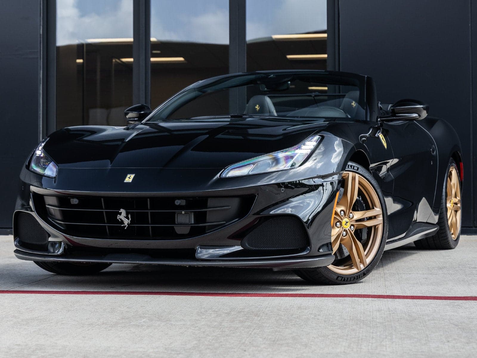 2023 Ferrari Portofino M Base — photo 1 of 5