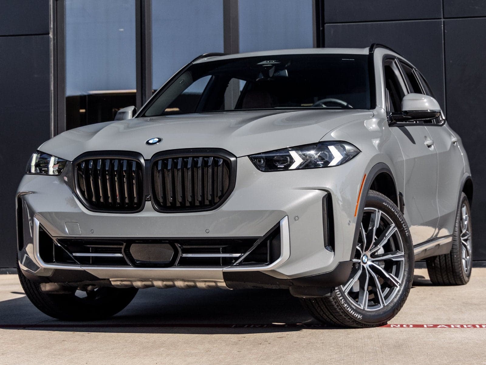 2025 BMW X5 xDrive40i — photo 1 of 5