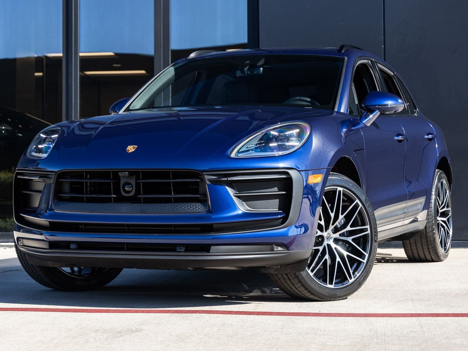 2026 Porsche Macan Macan — photo 1 of 92
