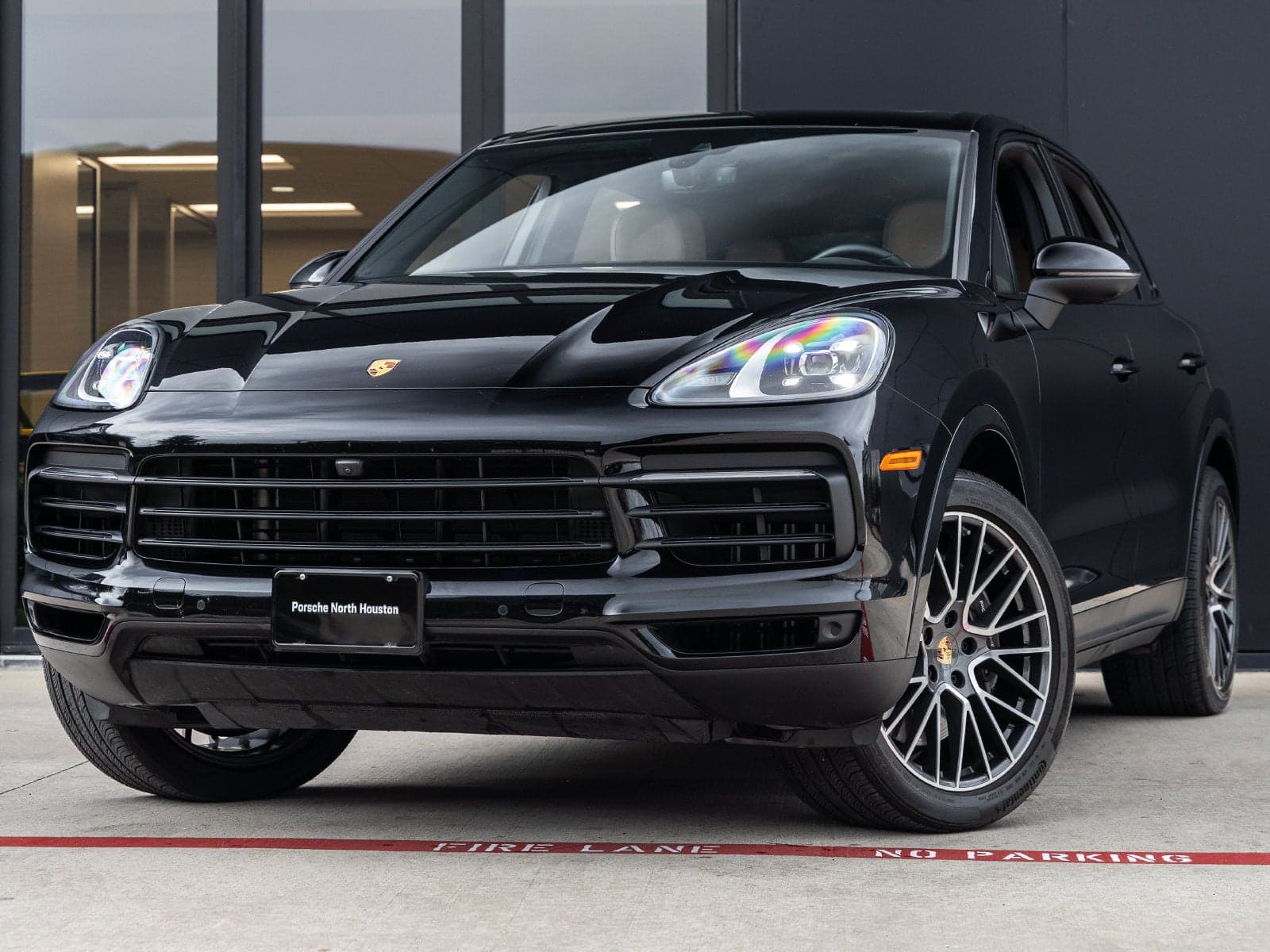 2023 Porsche Cayenne Base — photo 1 of 5