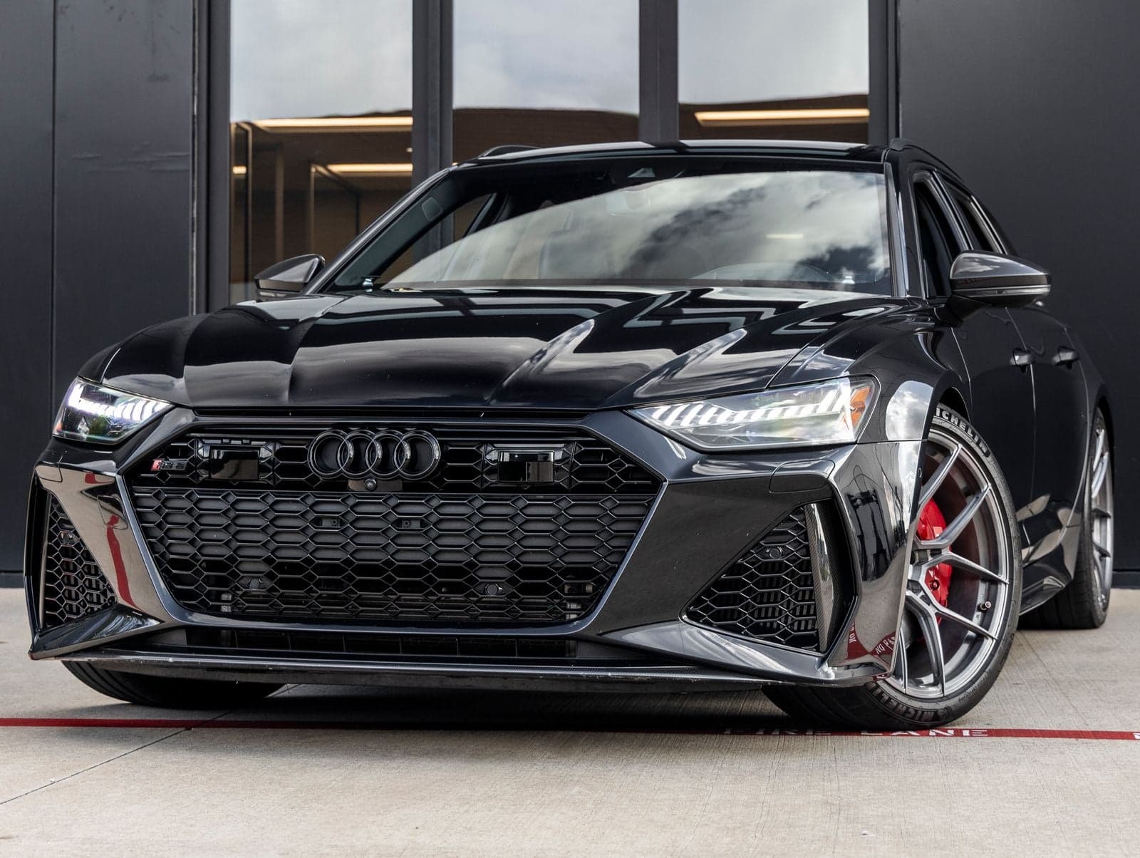 2021 Audi RS 6 4.2 quattro — photo 1 of 52