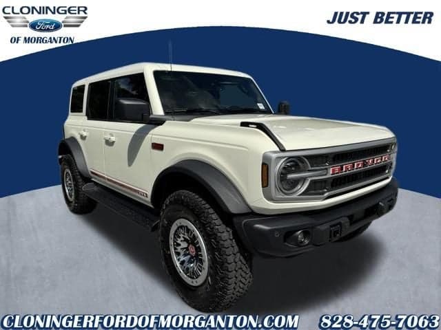 2026 Ford Bronco Outer Banks — photo 1 of 32