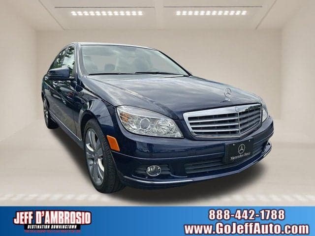 2011 Mercedes-Benz C-Class C 300 Luxury 4MATIC — photo 1 of 30