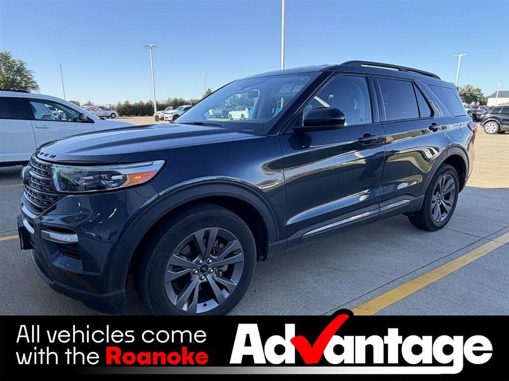 2023 Ford Explorer XLT — photo 1 of 2