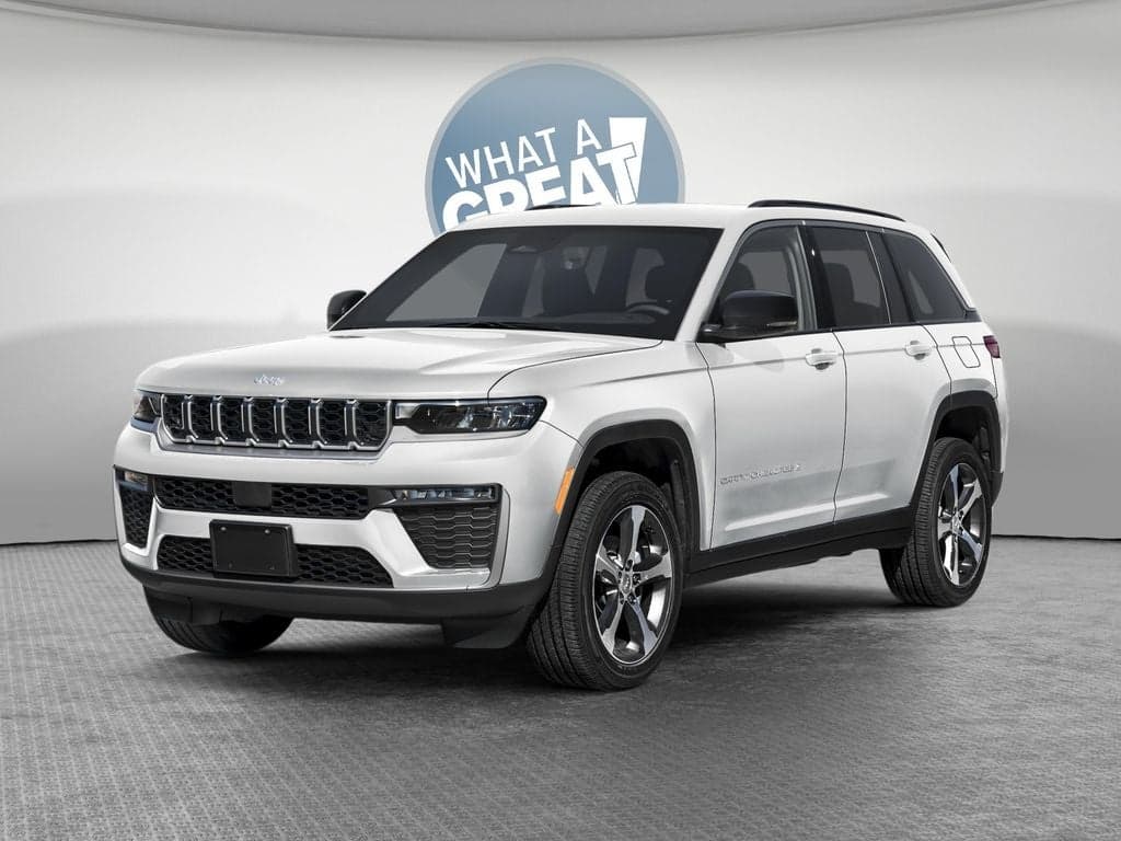 2027 Jeep Grand Cherokee Laredo Altitude — photo 1 of 11