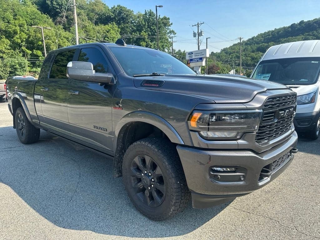 2022 RAM 3500 Limited — photo 1 of 4