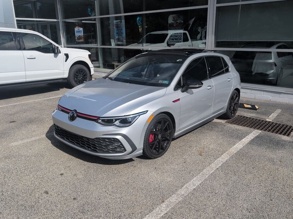 2024 Volkswagen Golf GTI Autobahn — photo 1 of 5