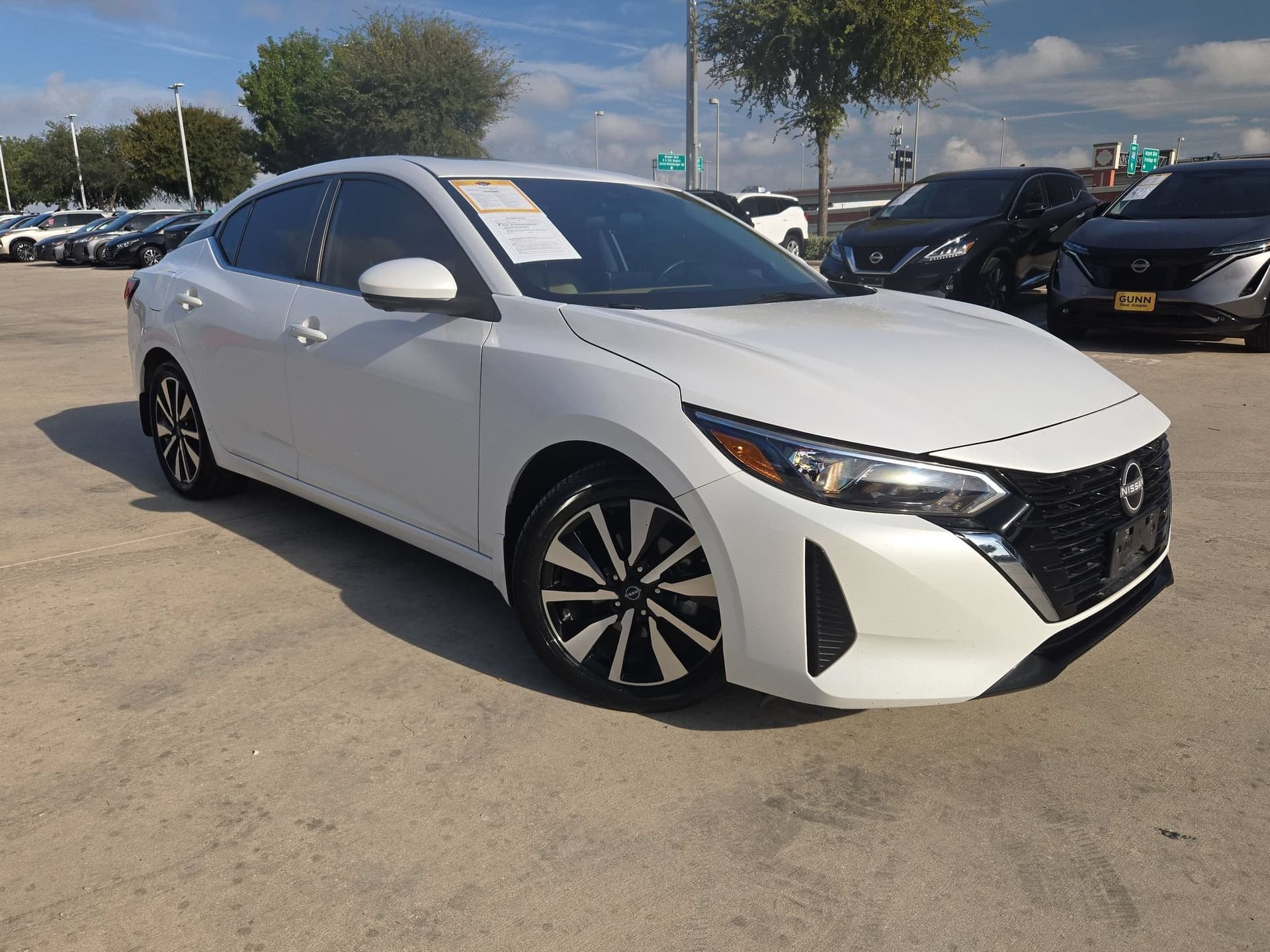 2024 Nissan Sentra SV — photo 1 of 20