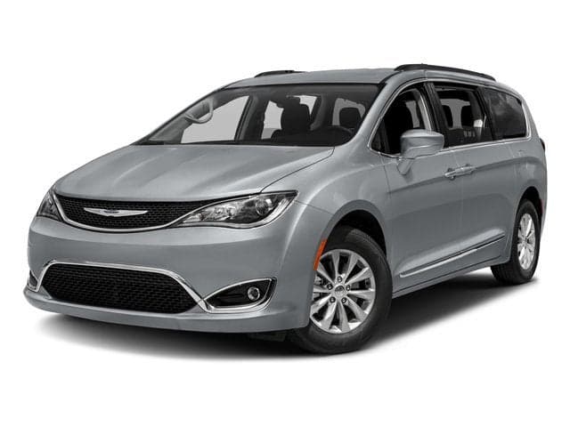 2017 Chrysler Pacifica Touring-L — photo 1 of 5