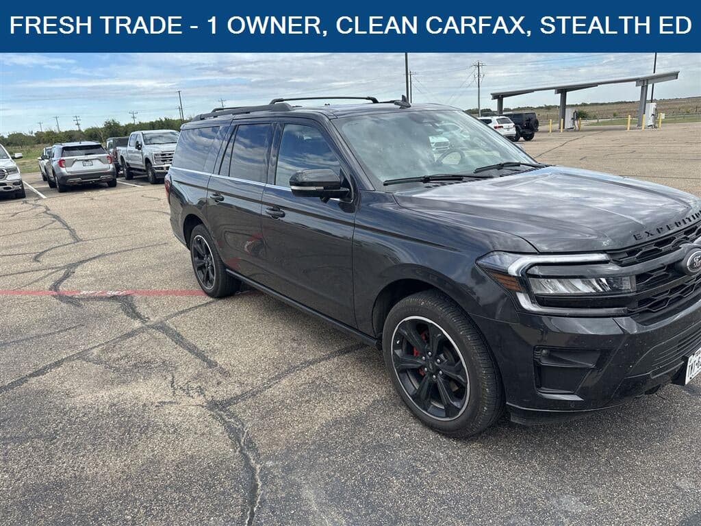 2023 Ford Expedition Max Limited — photo 1 of 5