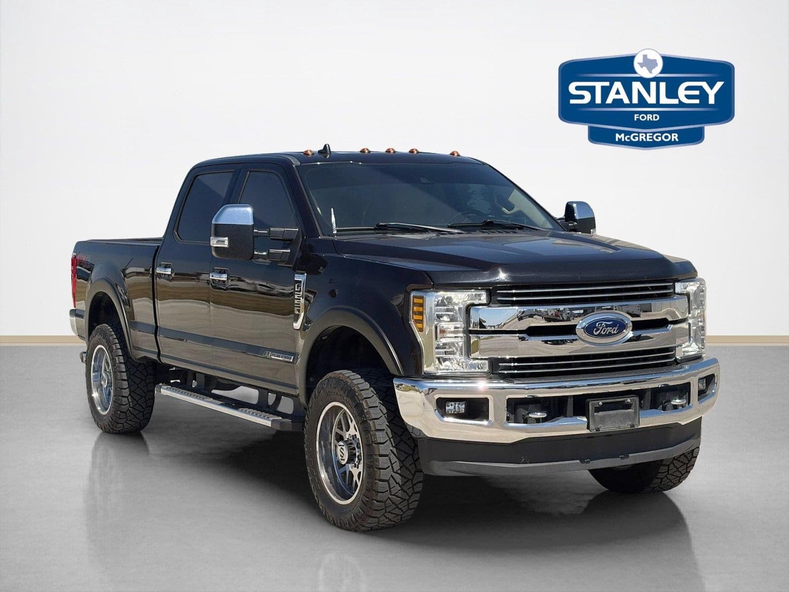 2019 Ford Super Duty F-250 Srw LARIAT — photo 1 of 36
