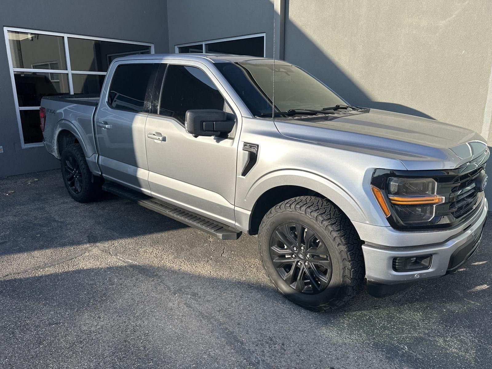 2024 Ford F-150 XLT — photo 1 of 5
