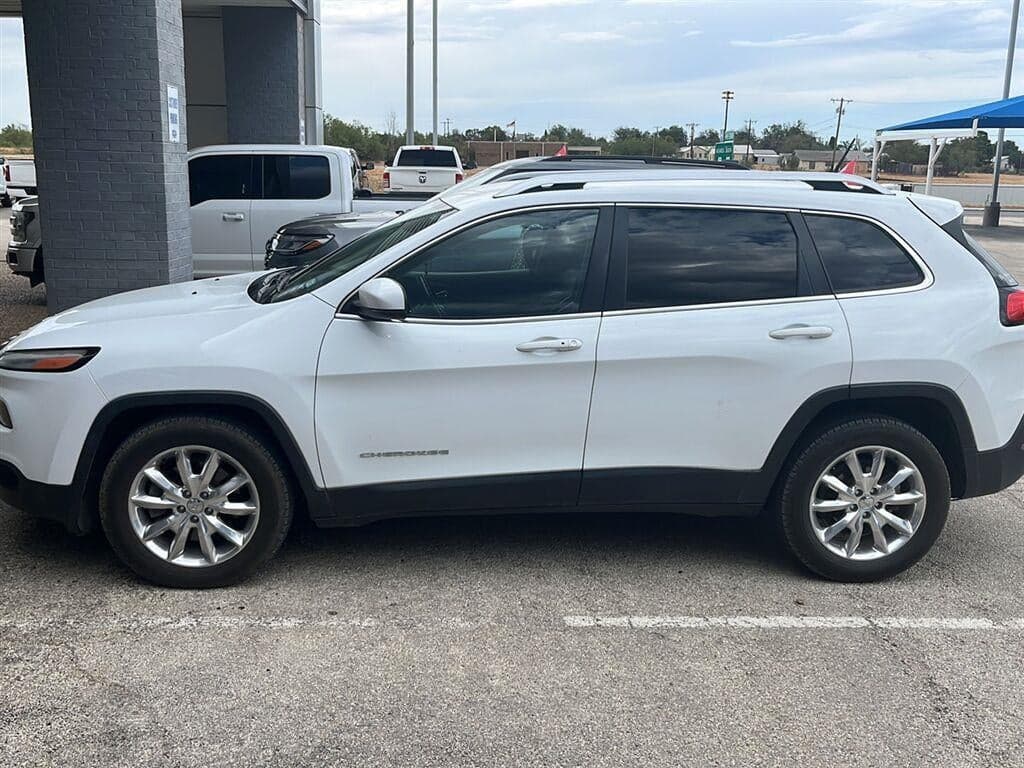 2016 Jeep Cherokee Limited — photo 1 of 2