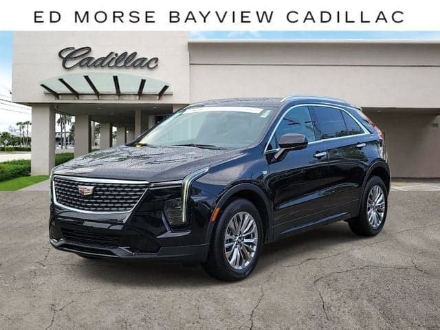 2025 Cadillac XT4 FWD Premium Luxury — photo 1 of 32