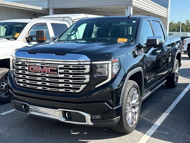 2022 GMC Sierra 1500 Denali — photo 1 of 15