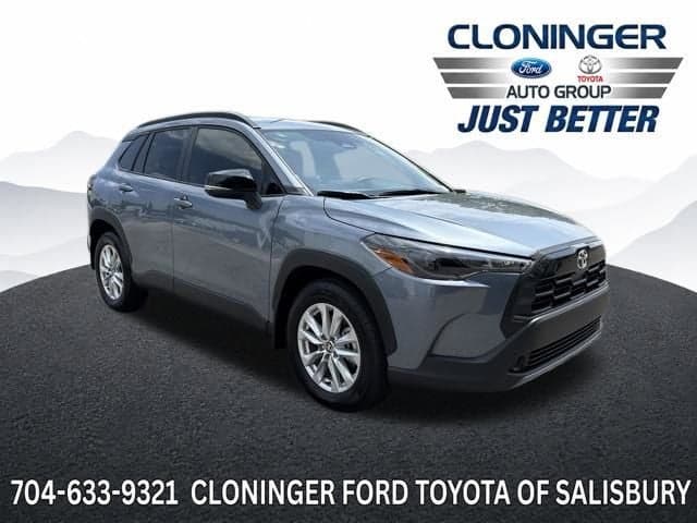 2026 Toyota Corolla Cross LE — photo 1 of 23
