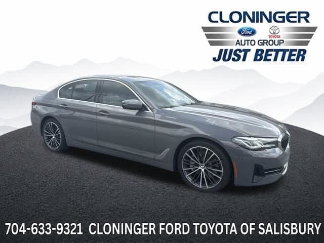 2021 BMW 5 Series 530i xDrive — photo 1 of 8